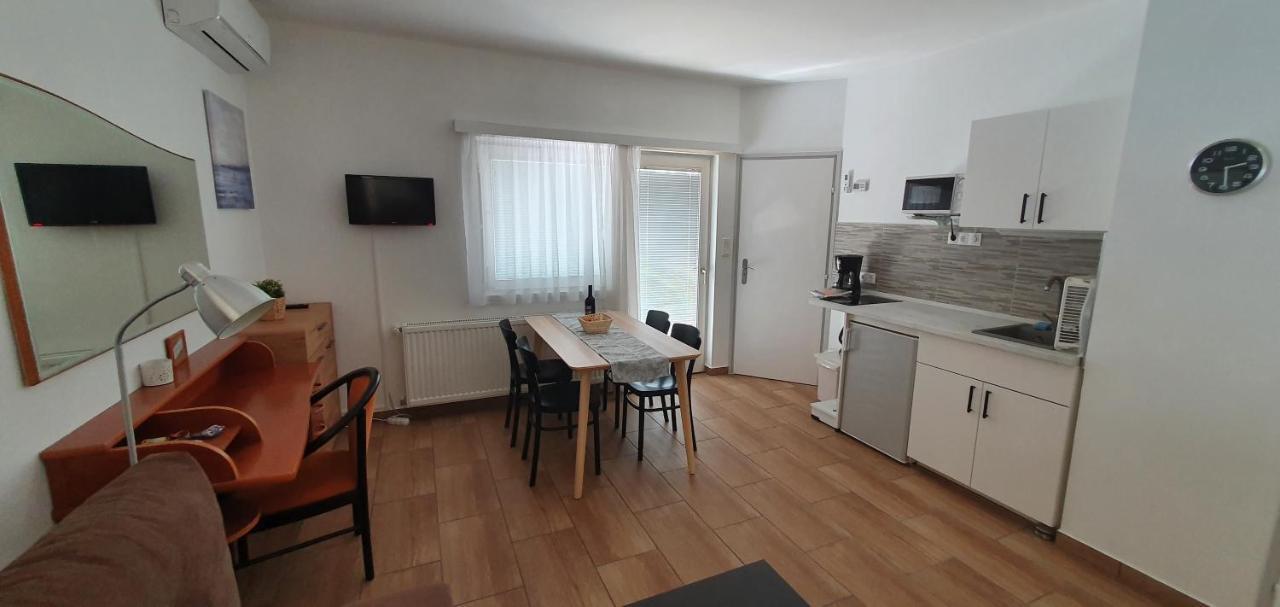 Forrest Apartman Gyenesdias Exterior photo