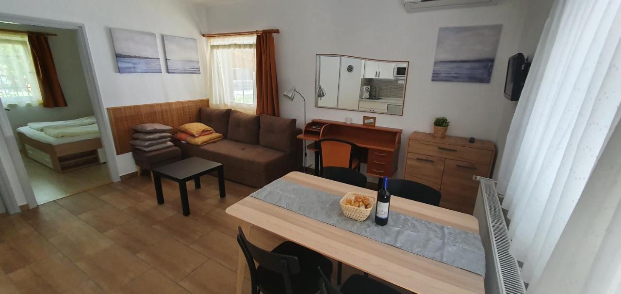 Forrest Apartman Gyenesdias Exterior photo